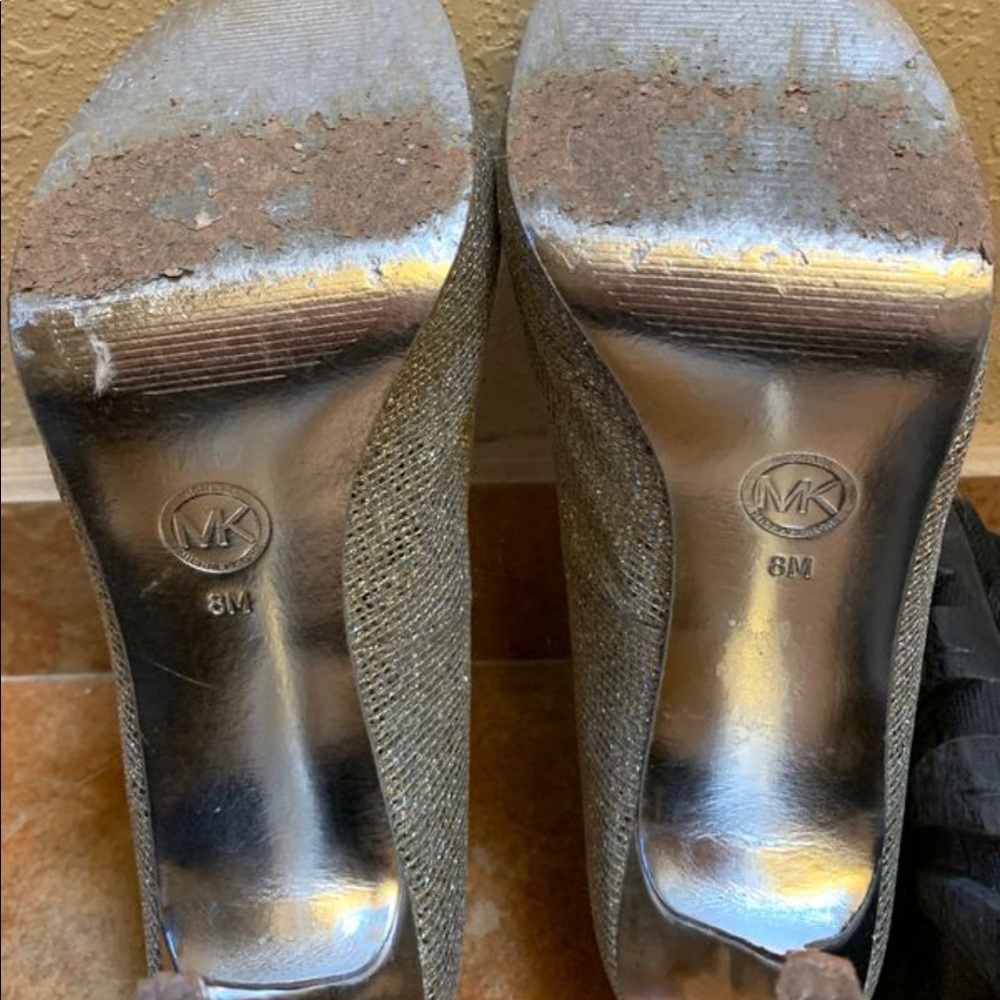 Sparkle Michael Kors pumps SZ 8 - Picture 7 of 7